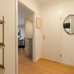 Modernes Mitte 37m2 - U-bahn Leopoldplatz By *